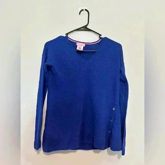 Sweaters - Lilly Pulitzer 100% Linen Long Sleeve Blue V-Neck Pit 17''